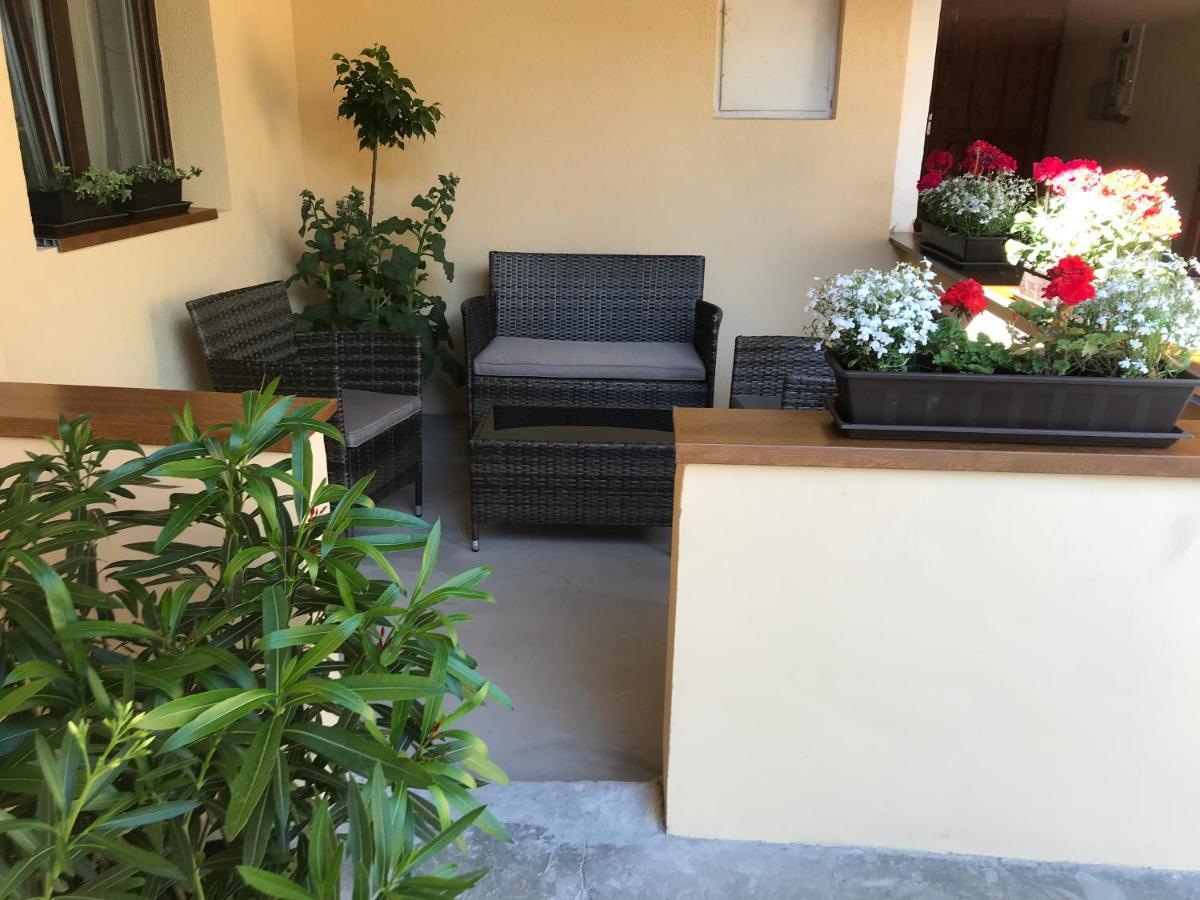 Komfort Apartman Vác エクステリア 写真